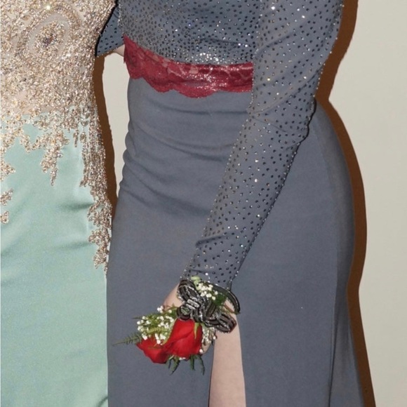 SHERRI HILL 50209 PROM DRESS long sleeve grey size 2 - Picture 3 of 4